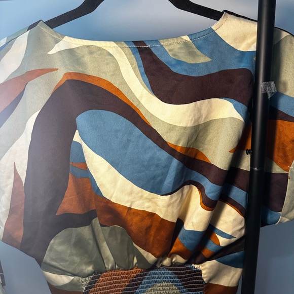 Dynamite Colourful Abstract Two-Piece Set - Picture 4 of 4